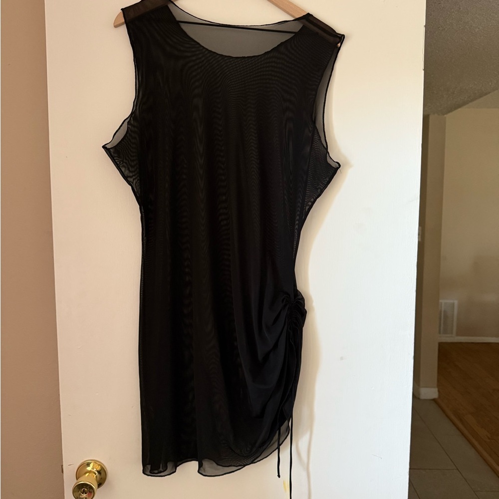Elegant Black Sleeveless Dress